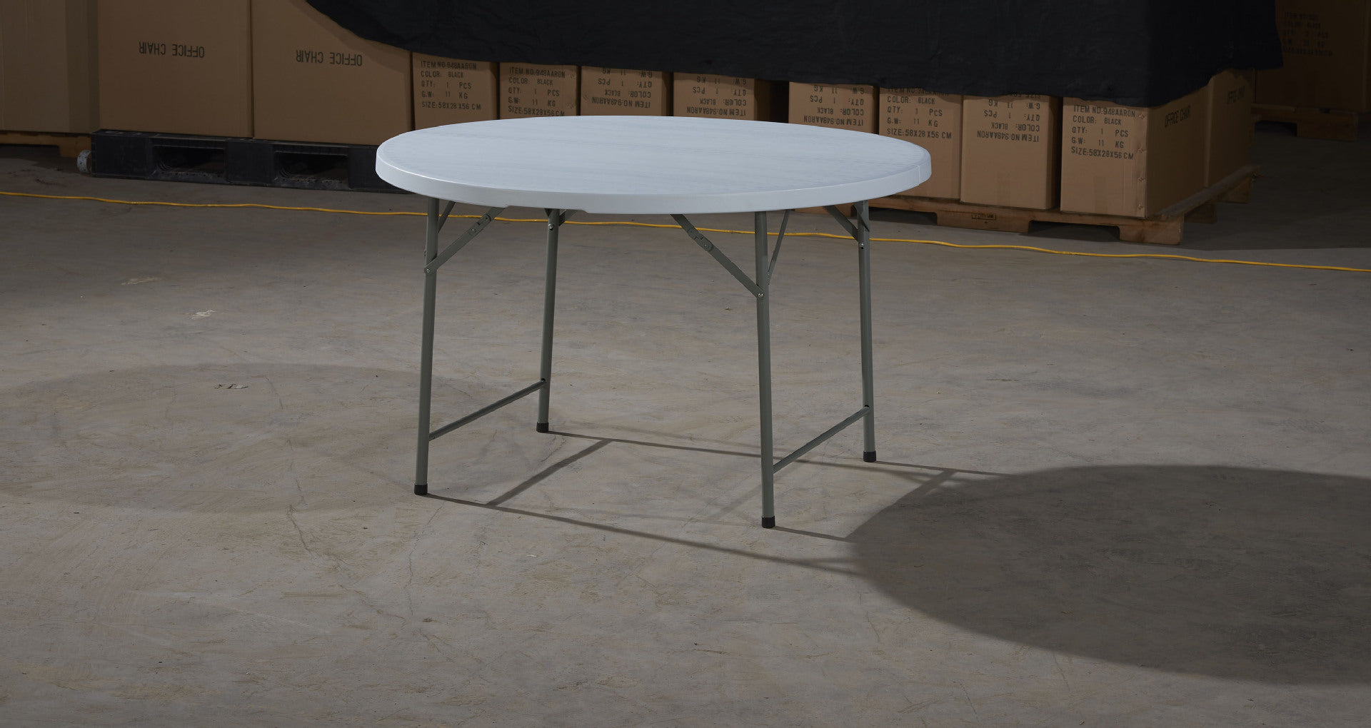 Lot de 5 tables rondes pliantes – 183 x 74 cm